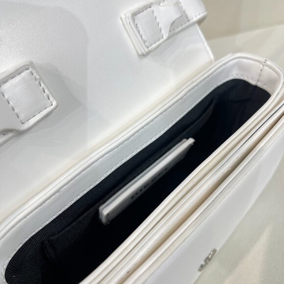 Diesel White Brand Logo Shoulder Bag - Picture 8 of 9